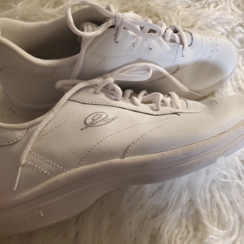 🇺🇸Easy Spirit White Leather Athletic Shoes Size 9 1/2 - Picture 5 of 6